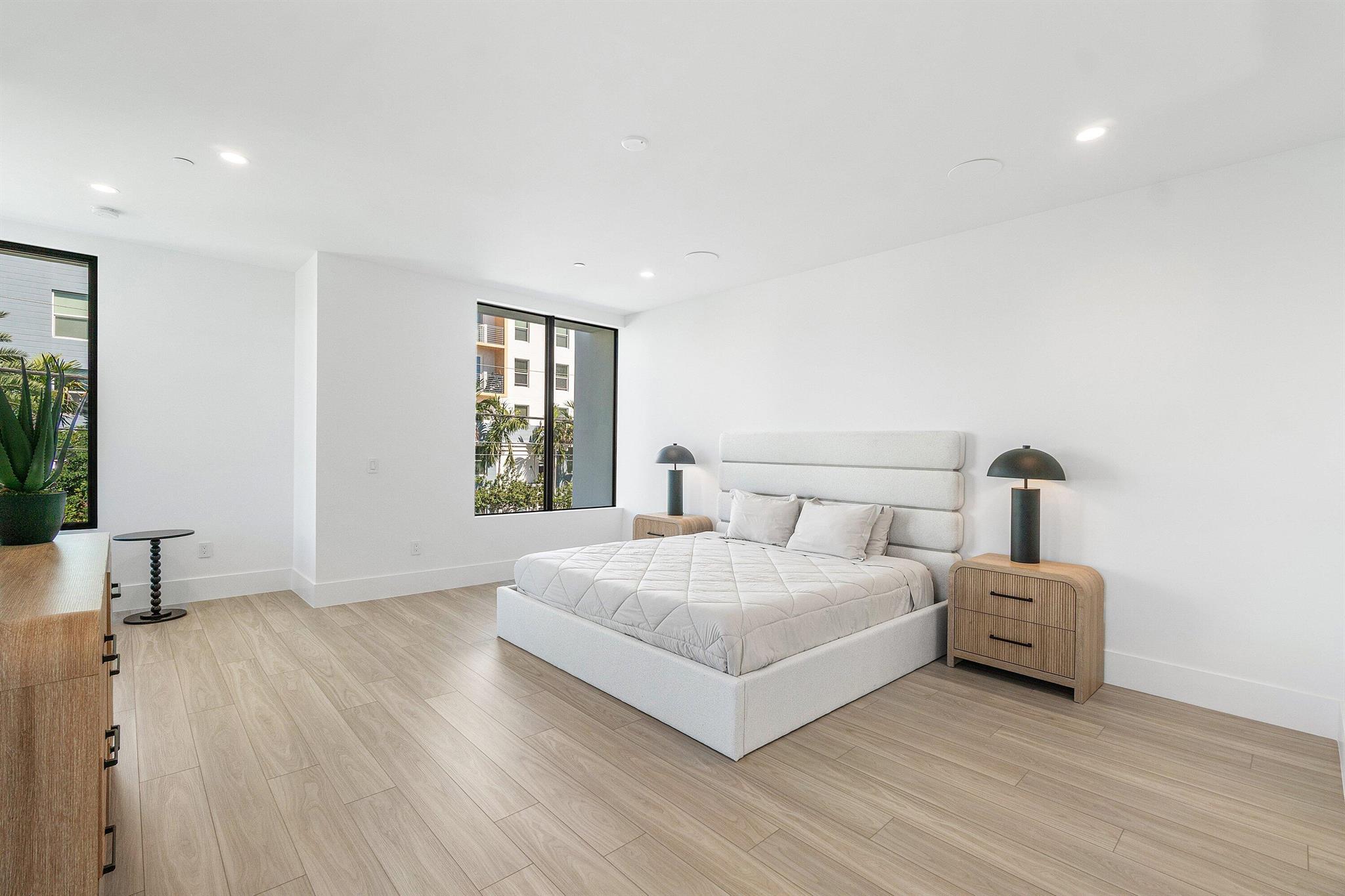 CENTENNIAL SQUARE - Residential