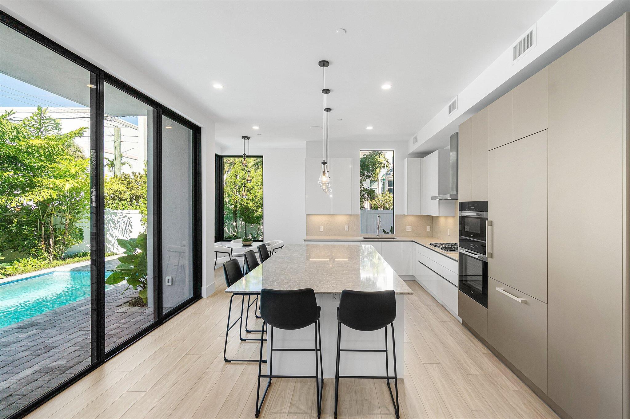 CENTENNIAL SQUARE - Residential