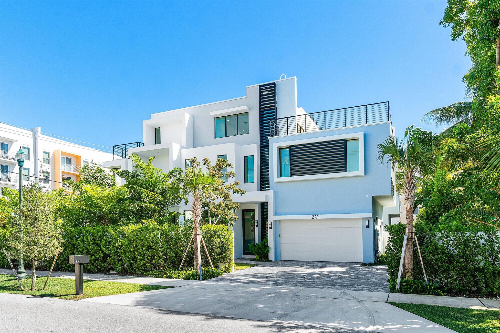 CENTENNIAL SQUARE - Residential