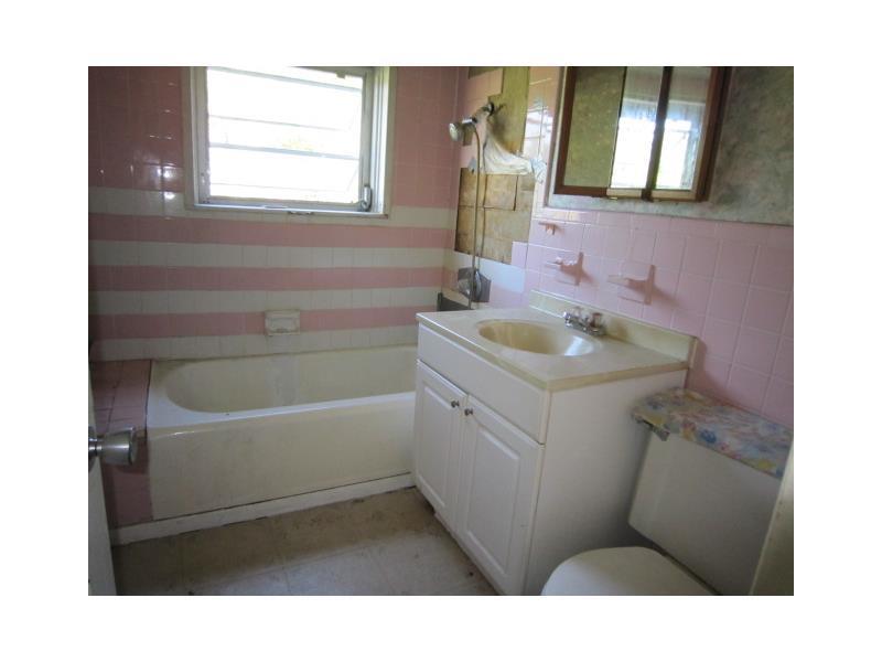 LAUDERDALE PARK - Residential