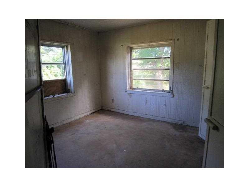 LAUDERDALE PARK - Residential