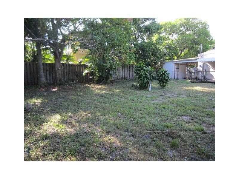 LAUDERDALE PARK - Residential