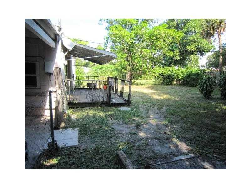 LAUDERDALE PARK - Residential