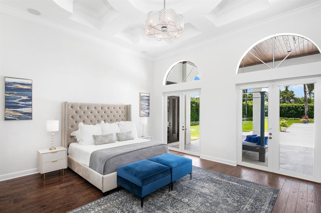 LONG LAKE ESTATES - Residential