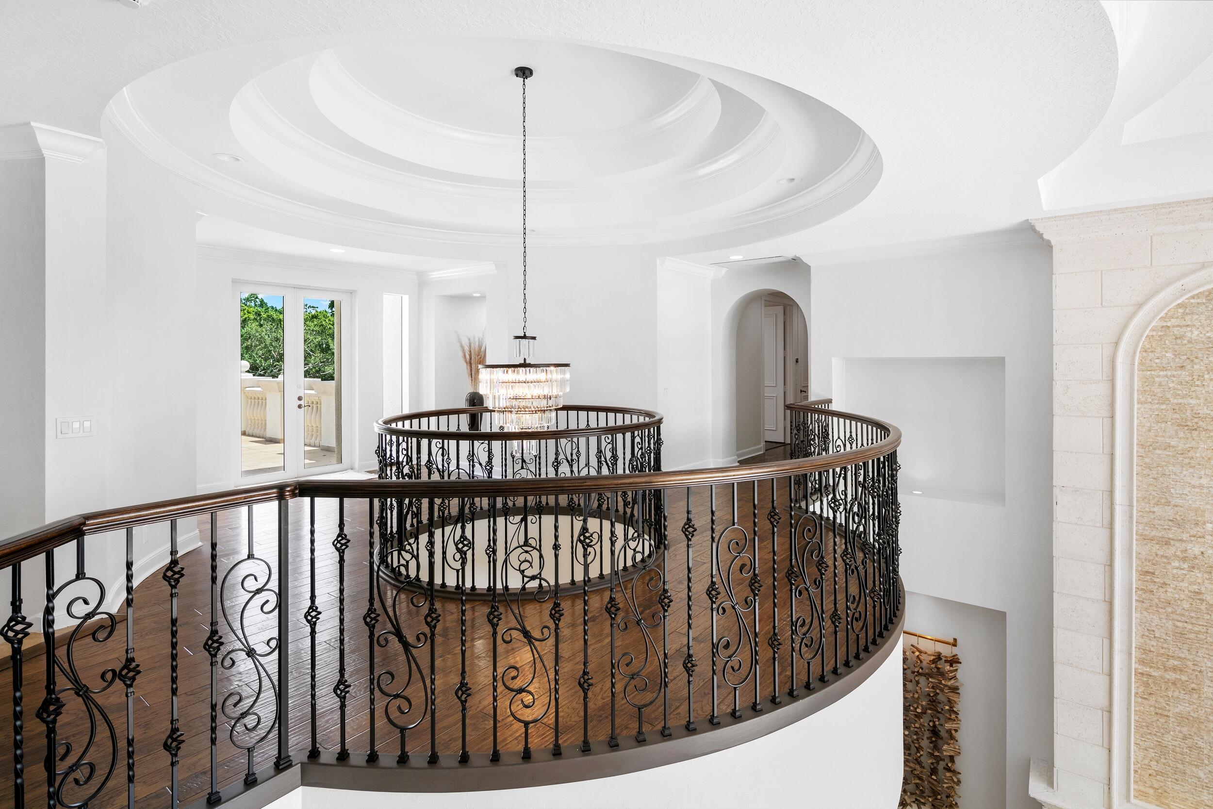 LONG LAKE ESTATES - Residential