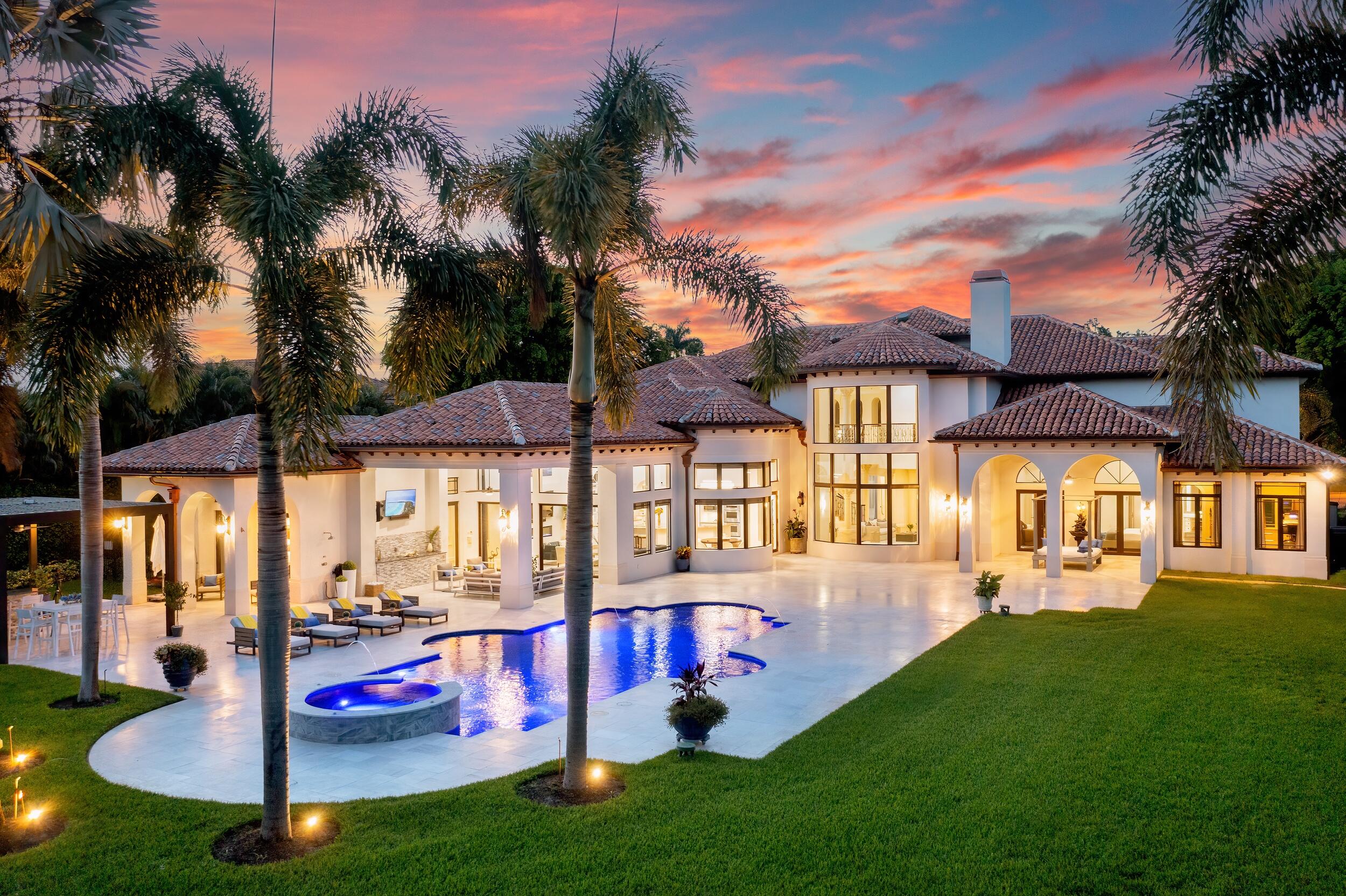 LONG LAKE ESTATES - Residential