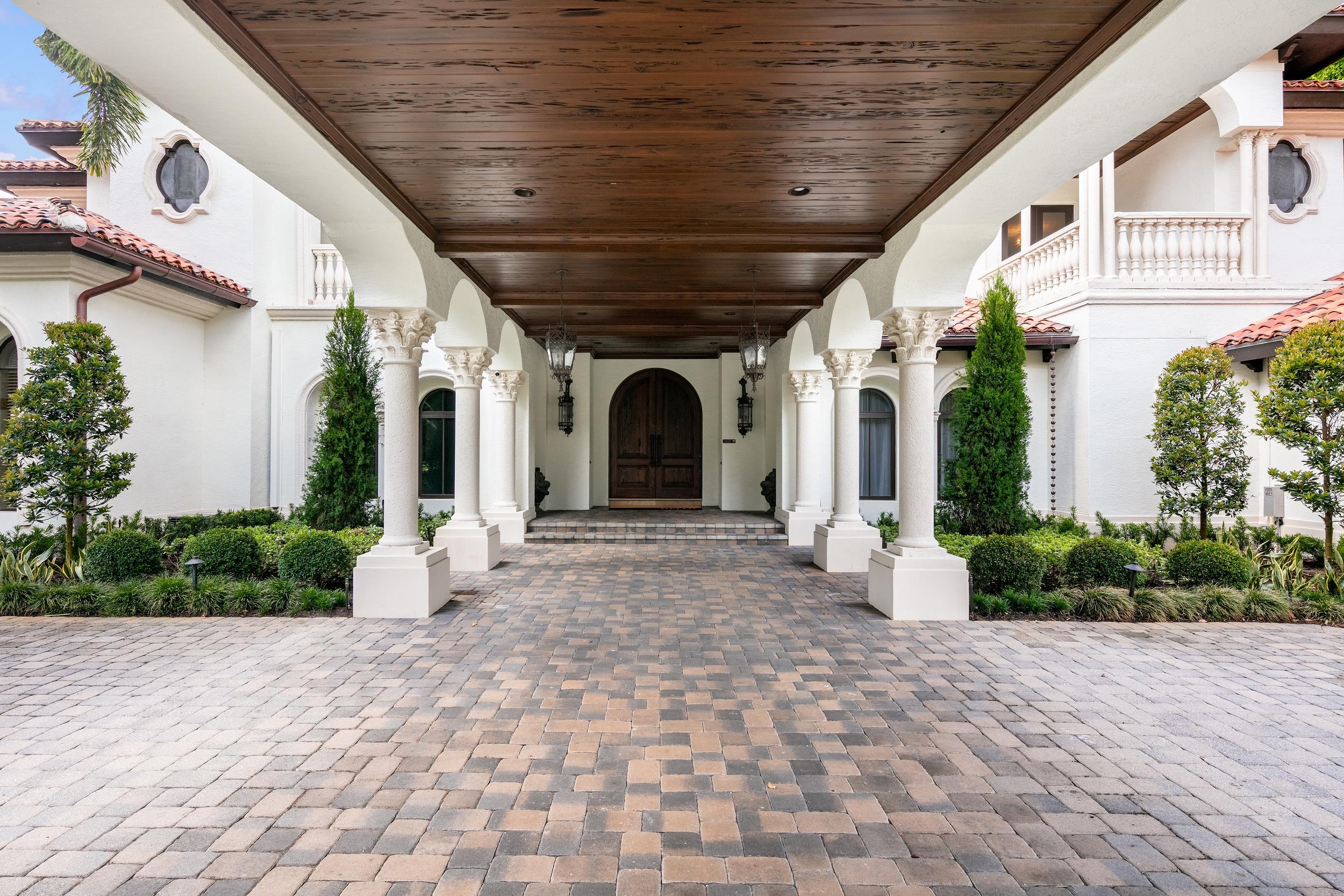 LONG LAKE ESTATES - Residential