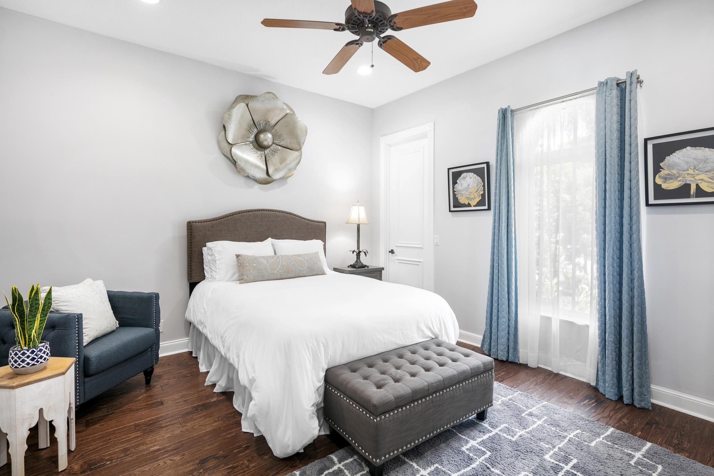 LONG LAKE ESTATES - Residential