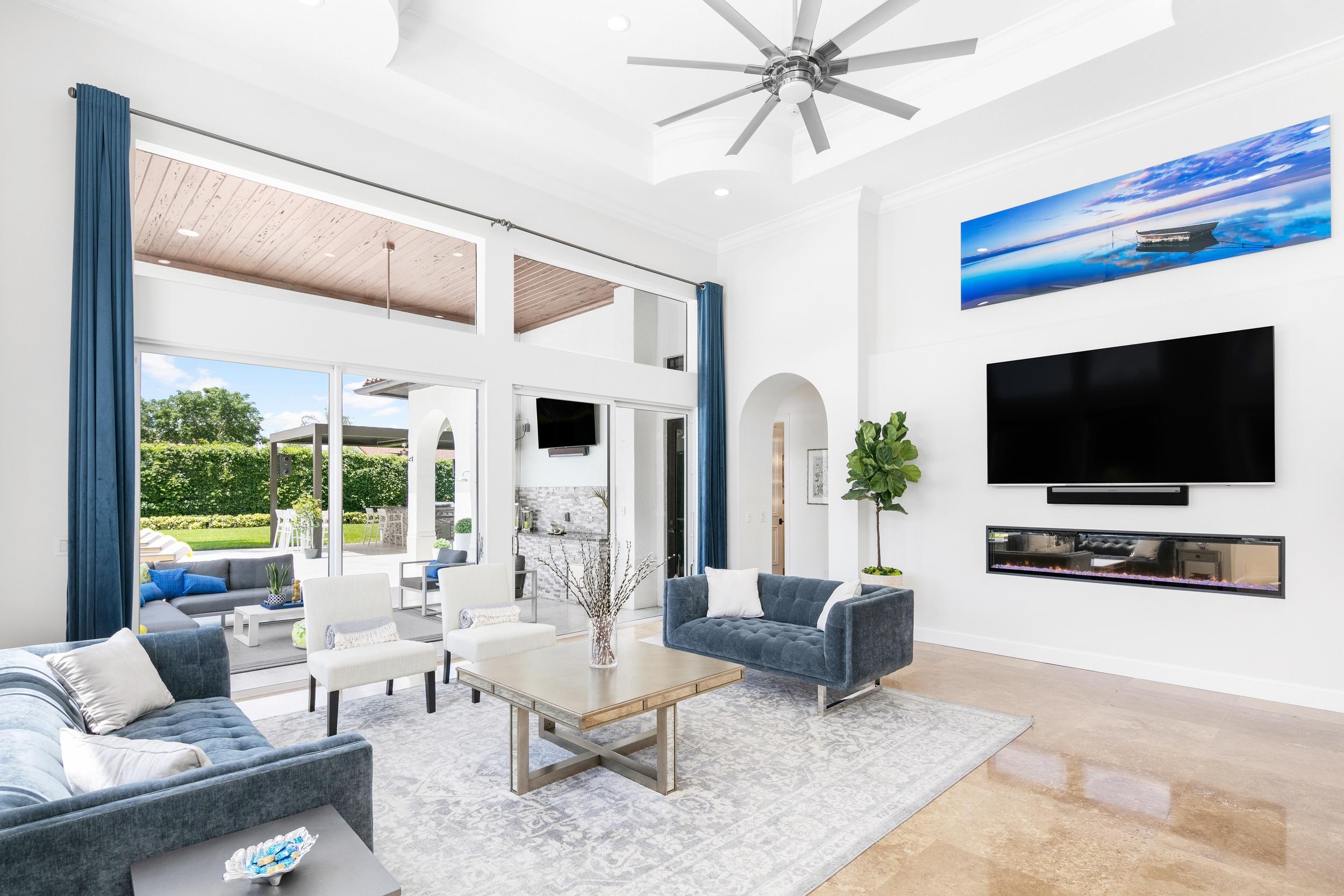 LONG LAKE ESTATES - Residential