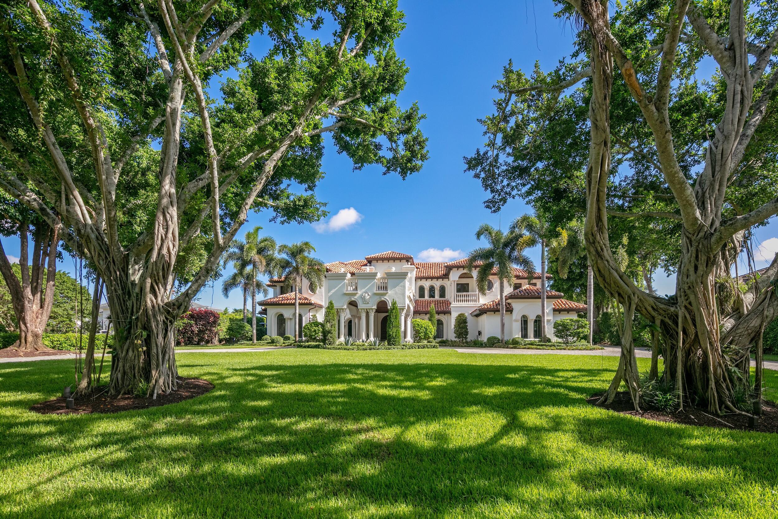 LONG LAKE ESTATES - Residential