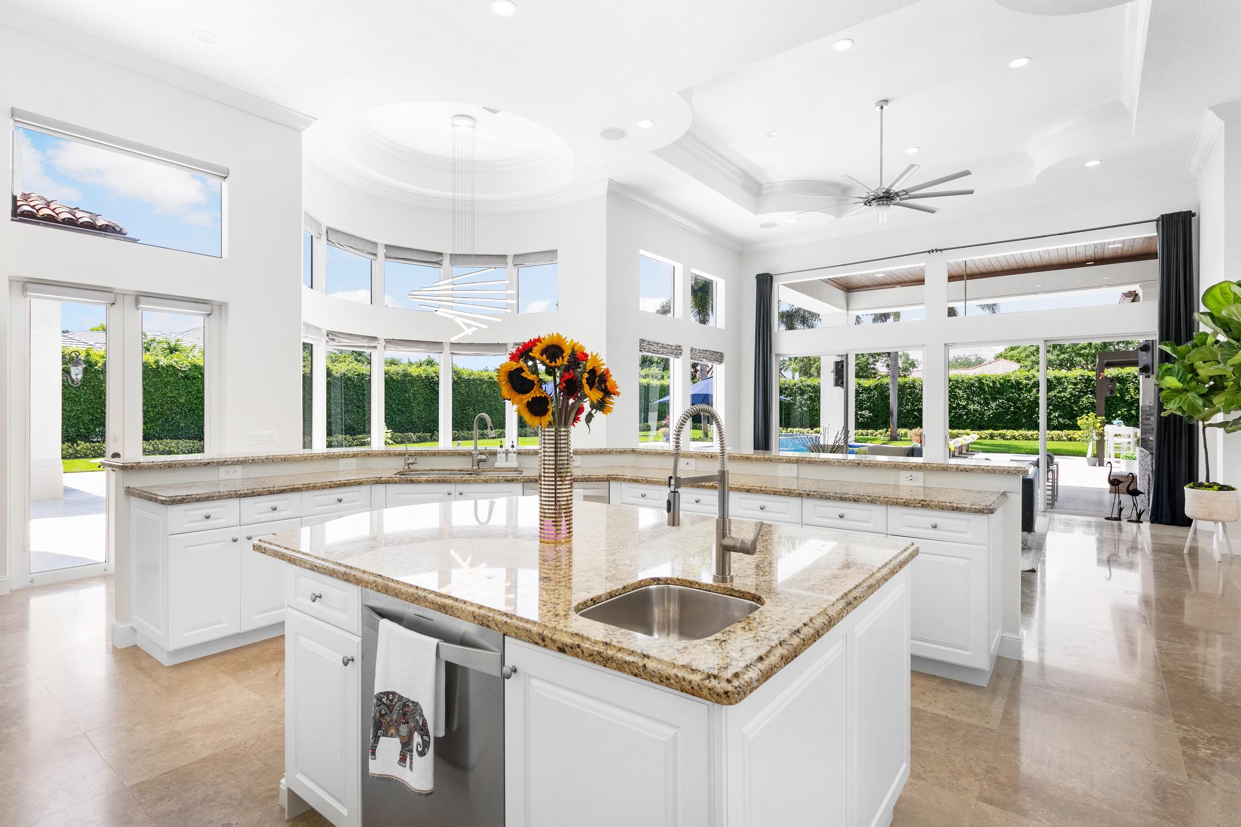 LONG LAKE ESTATES - Residential