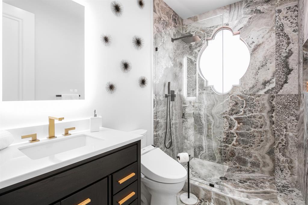 LONG LAKE ESTATES - Residential