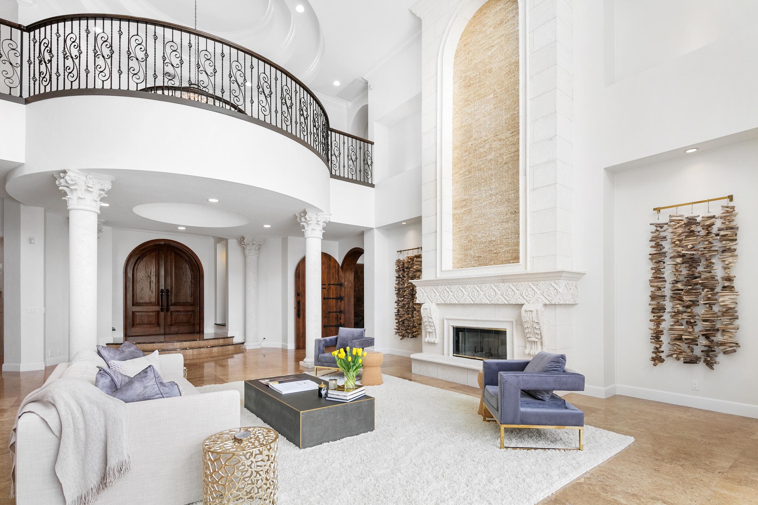 LONG LAKE ESTATES - Residential