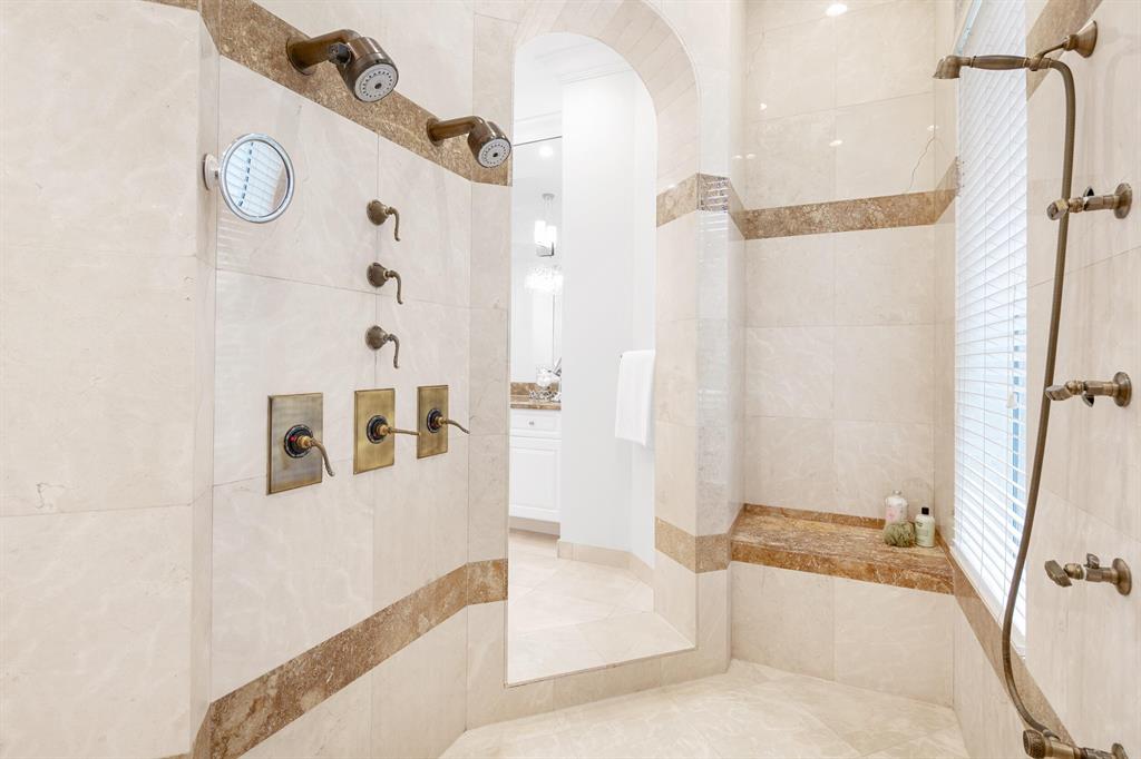 LONG LAKE ESTATES - Residential