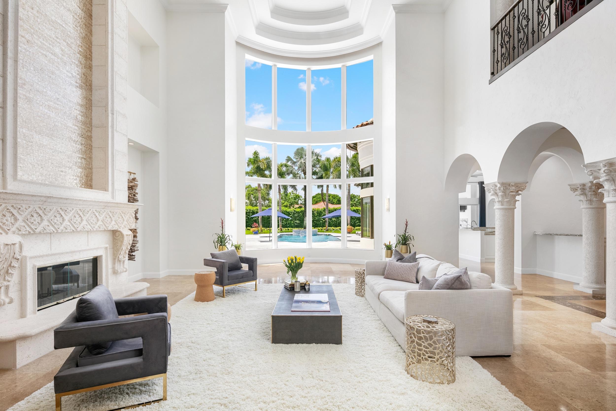 LONG LAKE ESTATES - Residential