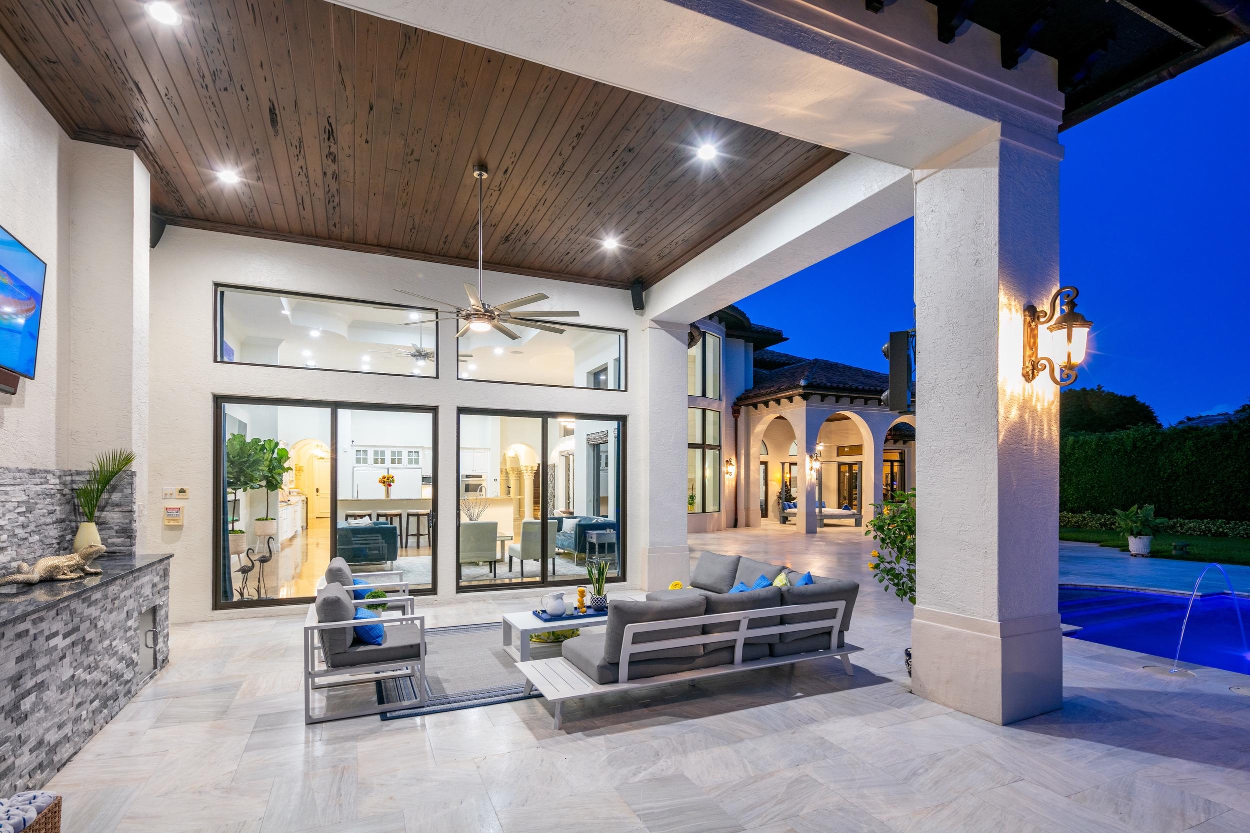 LONG LAKE ESTATES - Residential