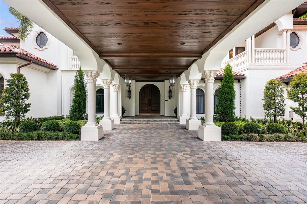 LONG LAKE ESTATES - Residential