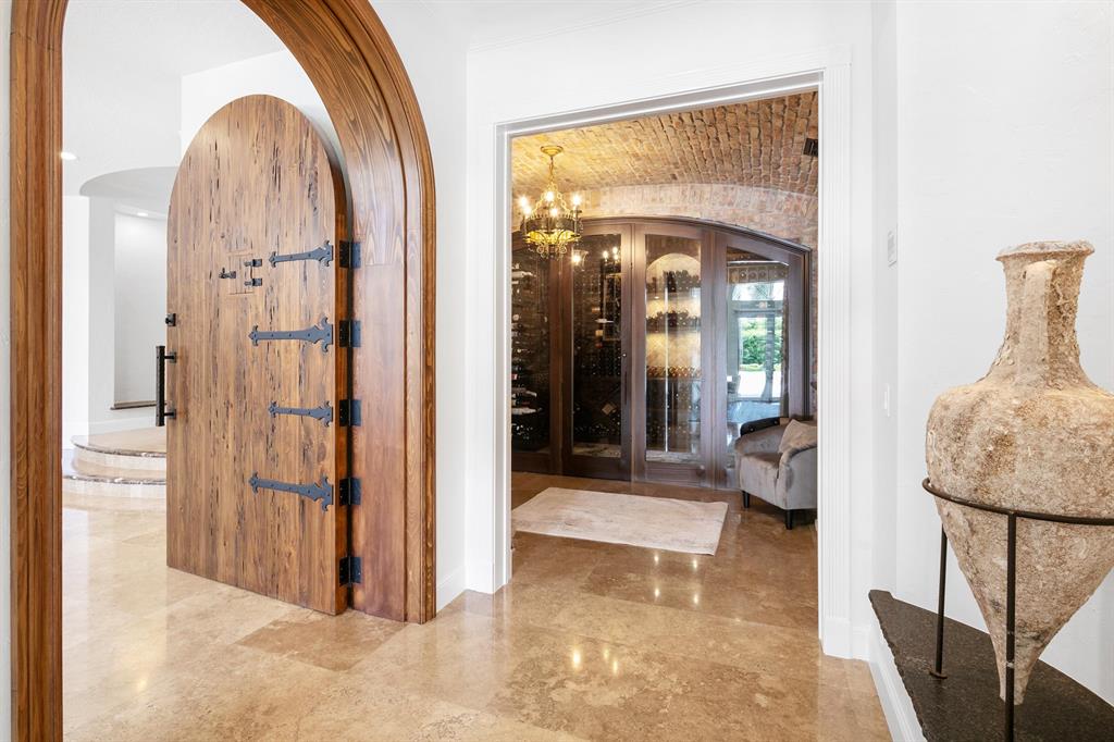 LONG LAKE ESTATES - Residential