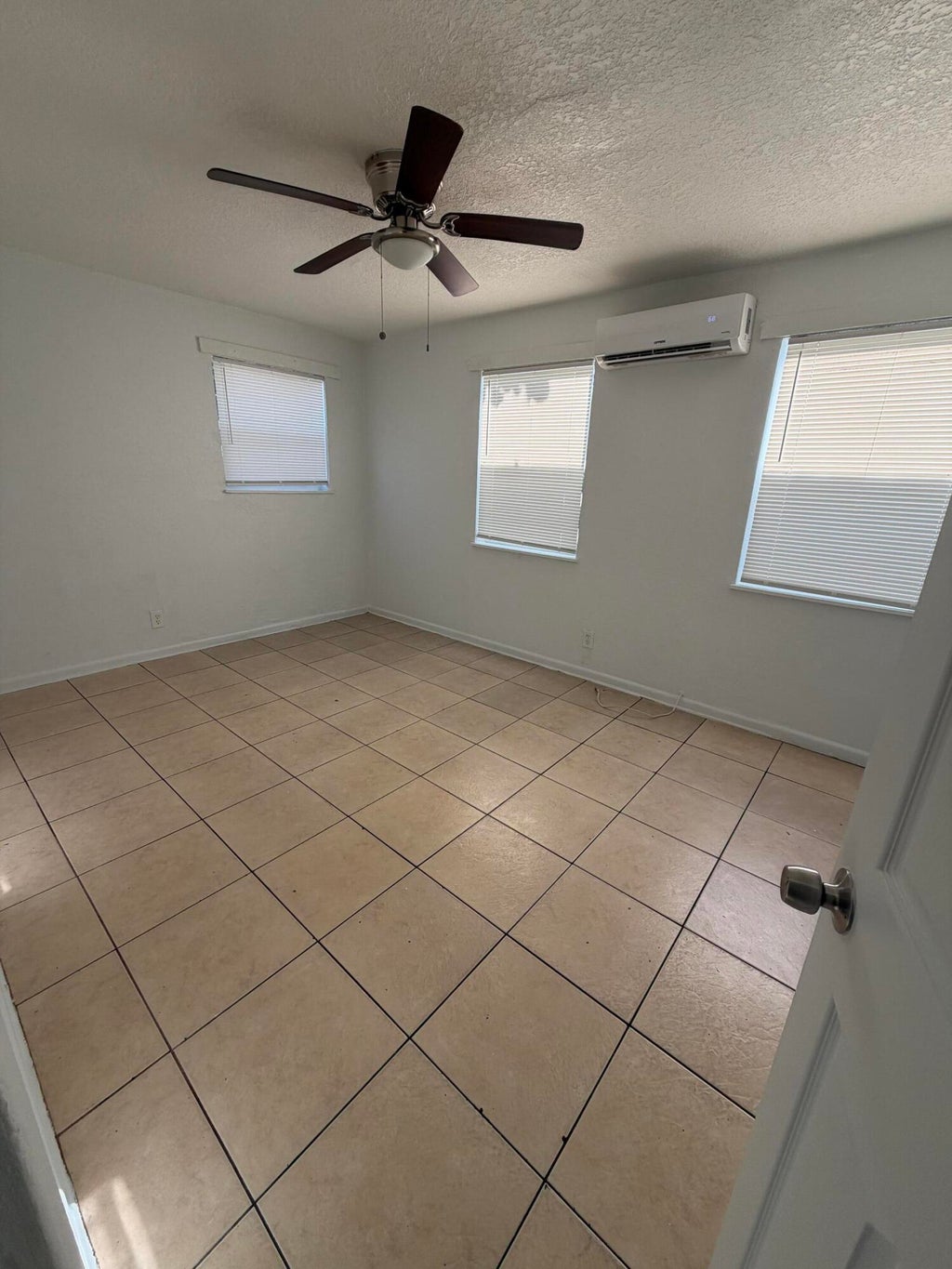 Photo of 646 Latona Avenue #Apt 1, Lake Worth Beach, FL 33460 (MLS # B26069189)