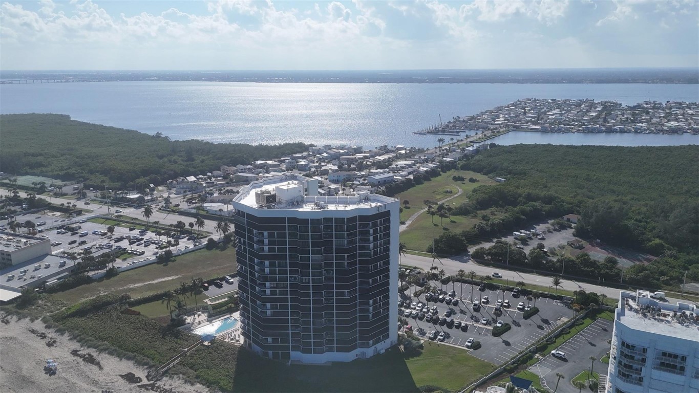 PRINCESS OF HUTCHINSON IS - Residential