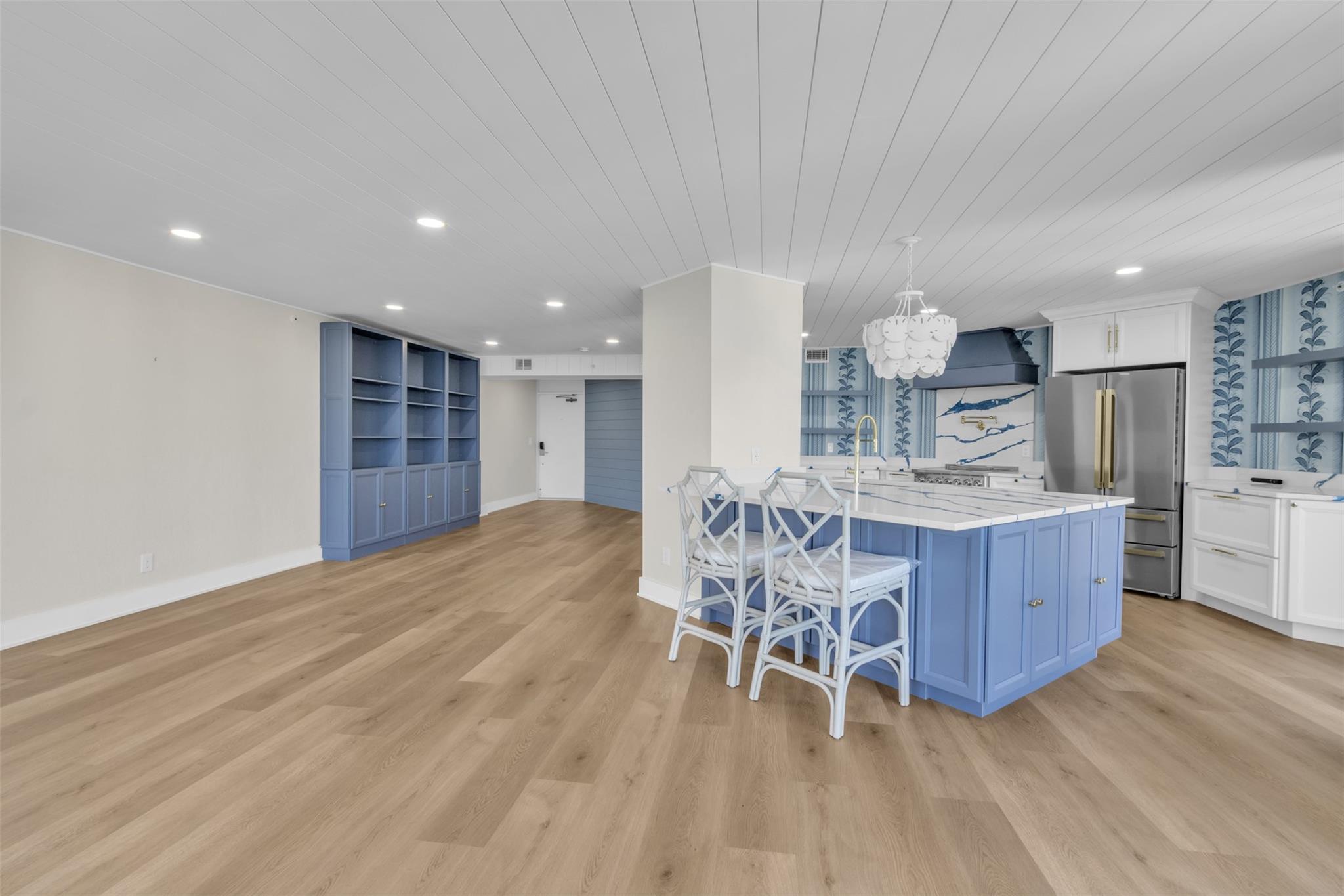 PRINCESS OF HUTCHINSON IS - Residential