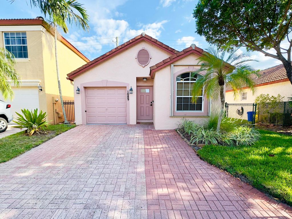 Photo of 1089 Via Jardin, West Palm Beach, FL 33418 (MLS # R11113084)