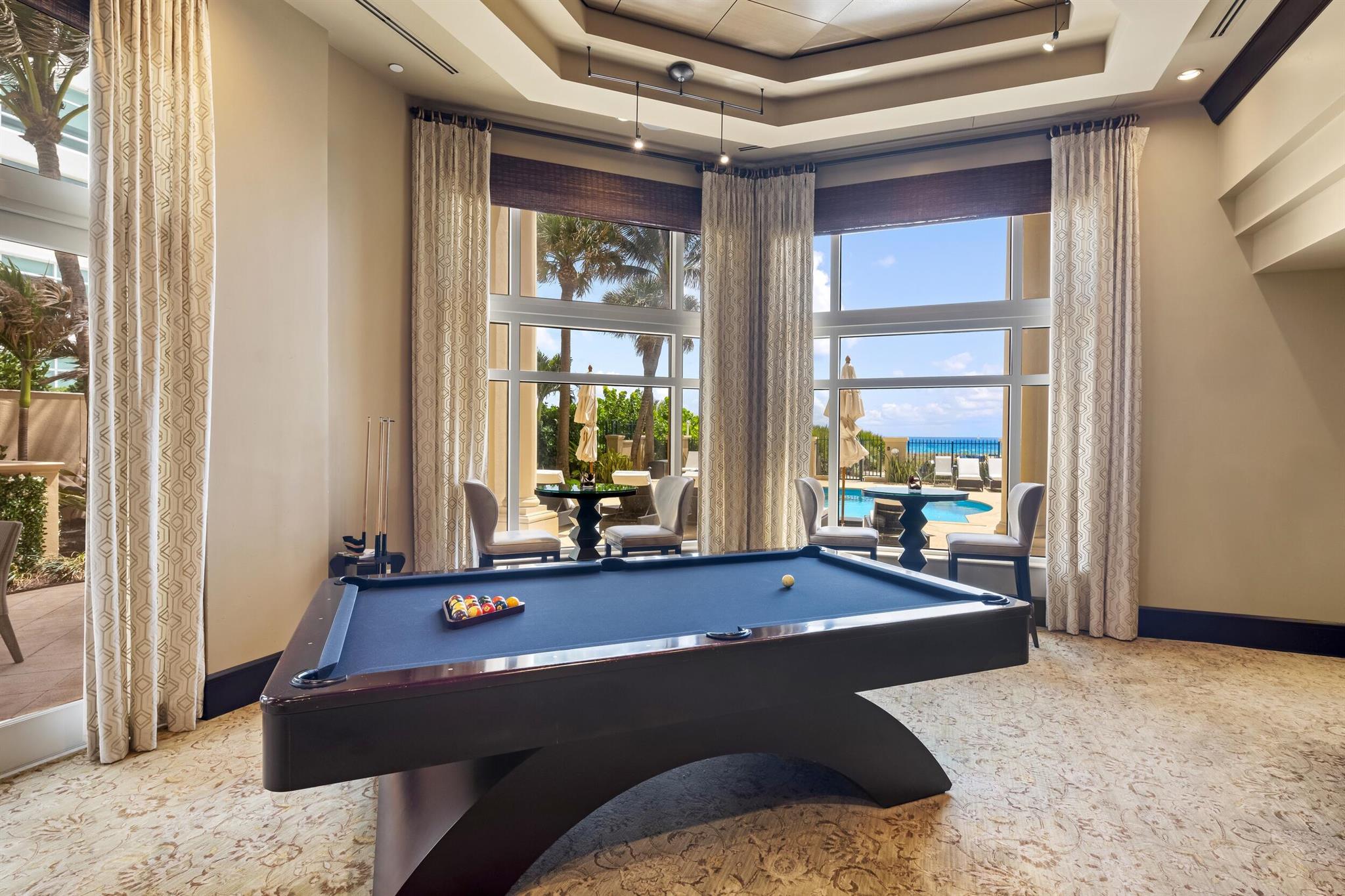 Luxuria - Residential