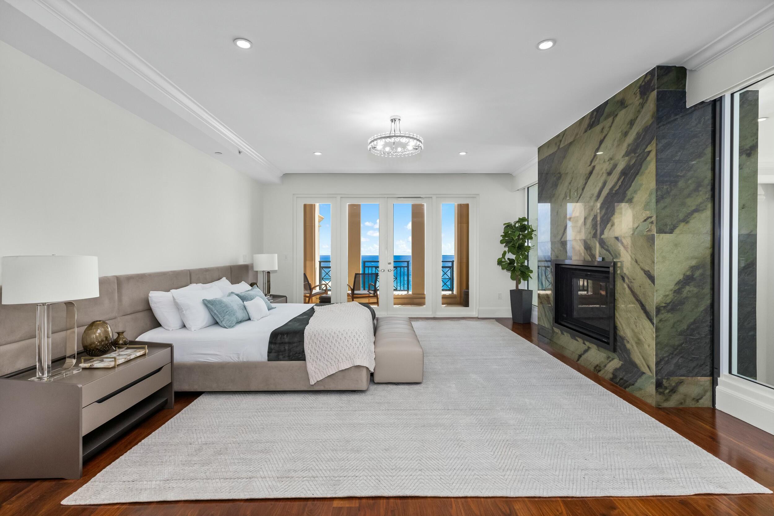 Luxuria - Residential