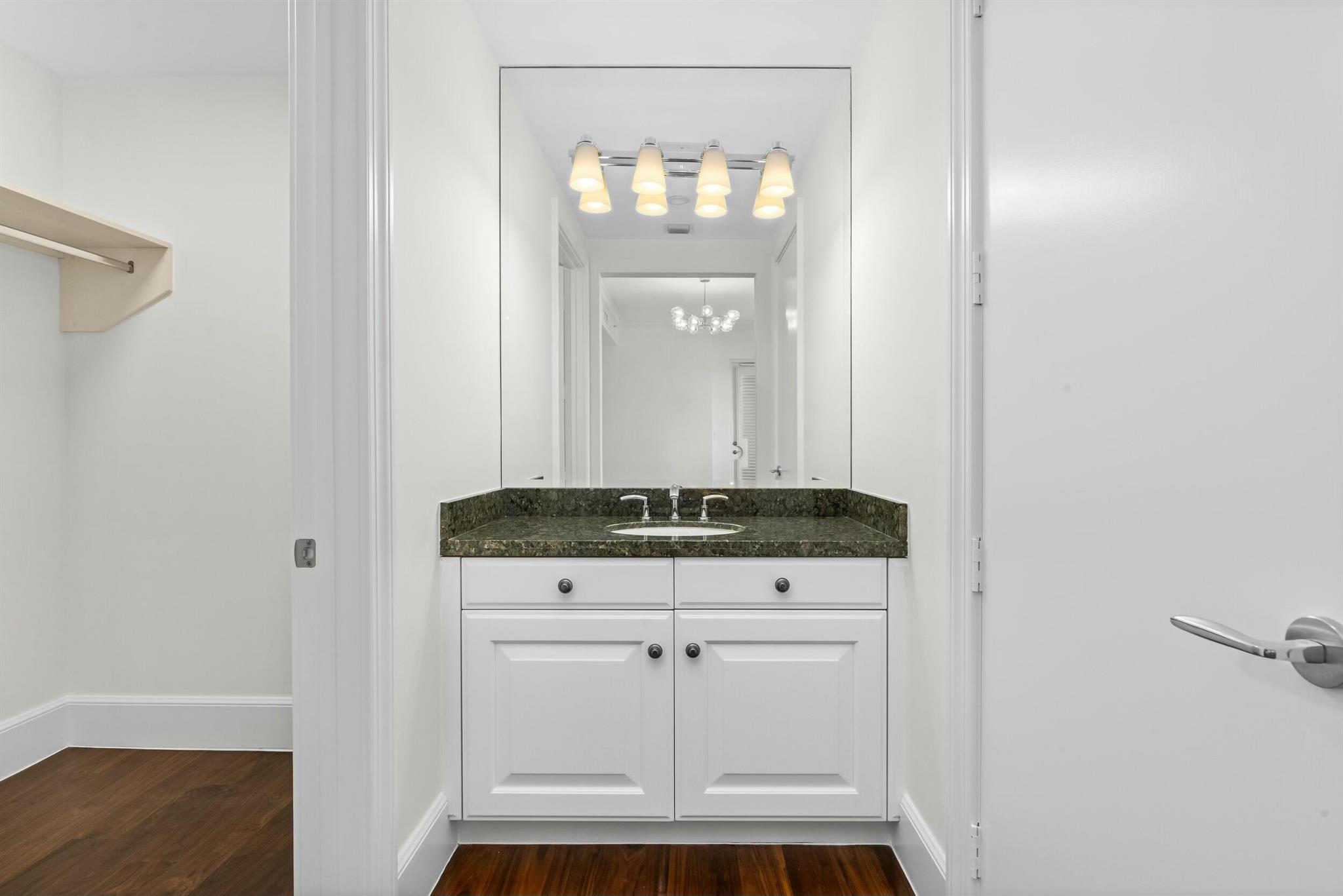 Luxuria - Residential