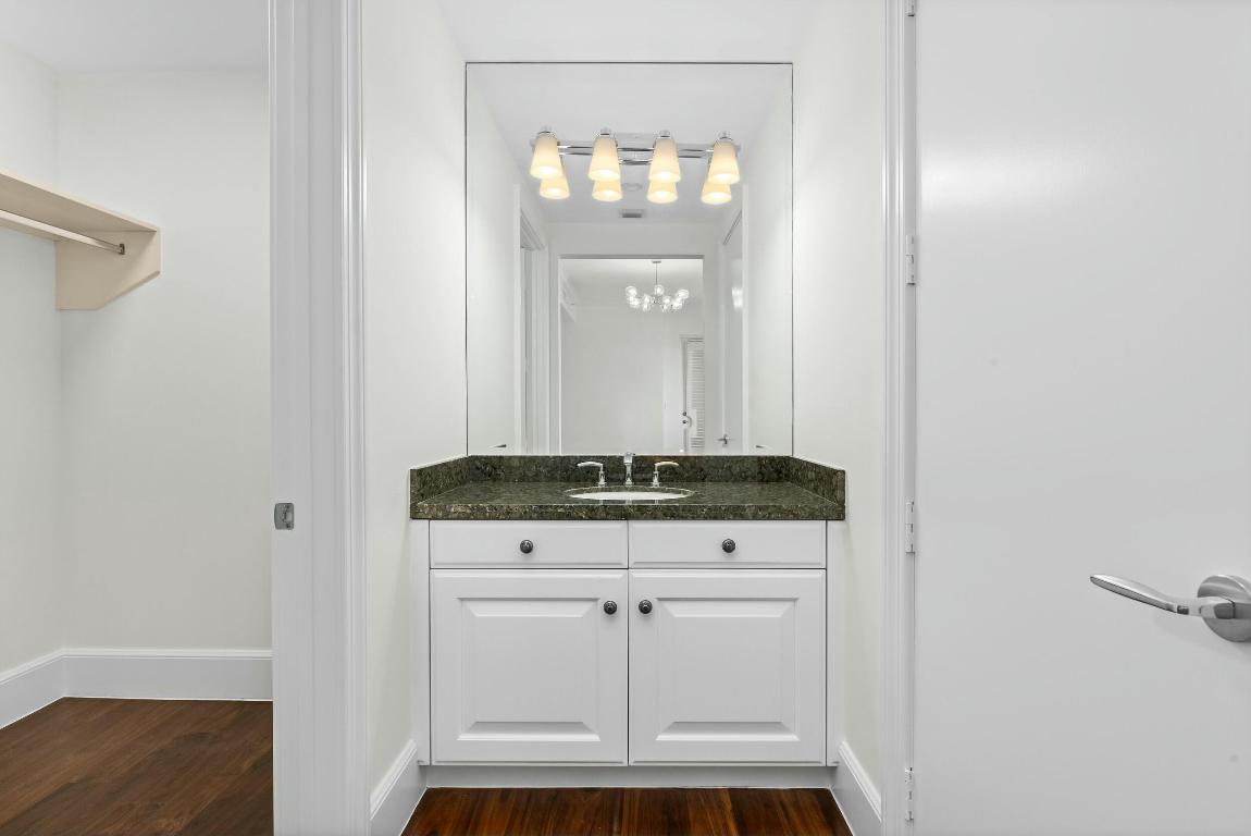 Luxuria - Residential