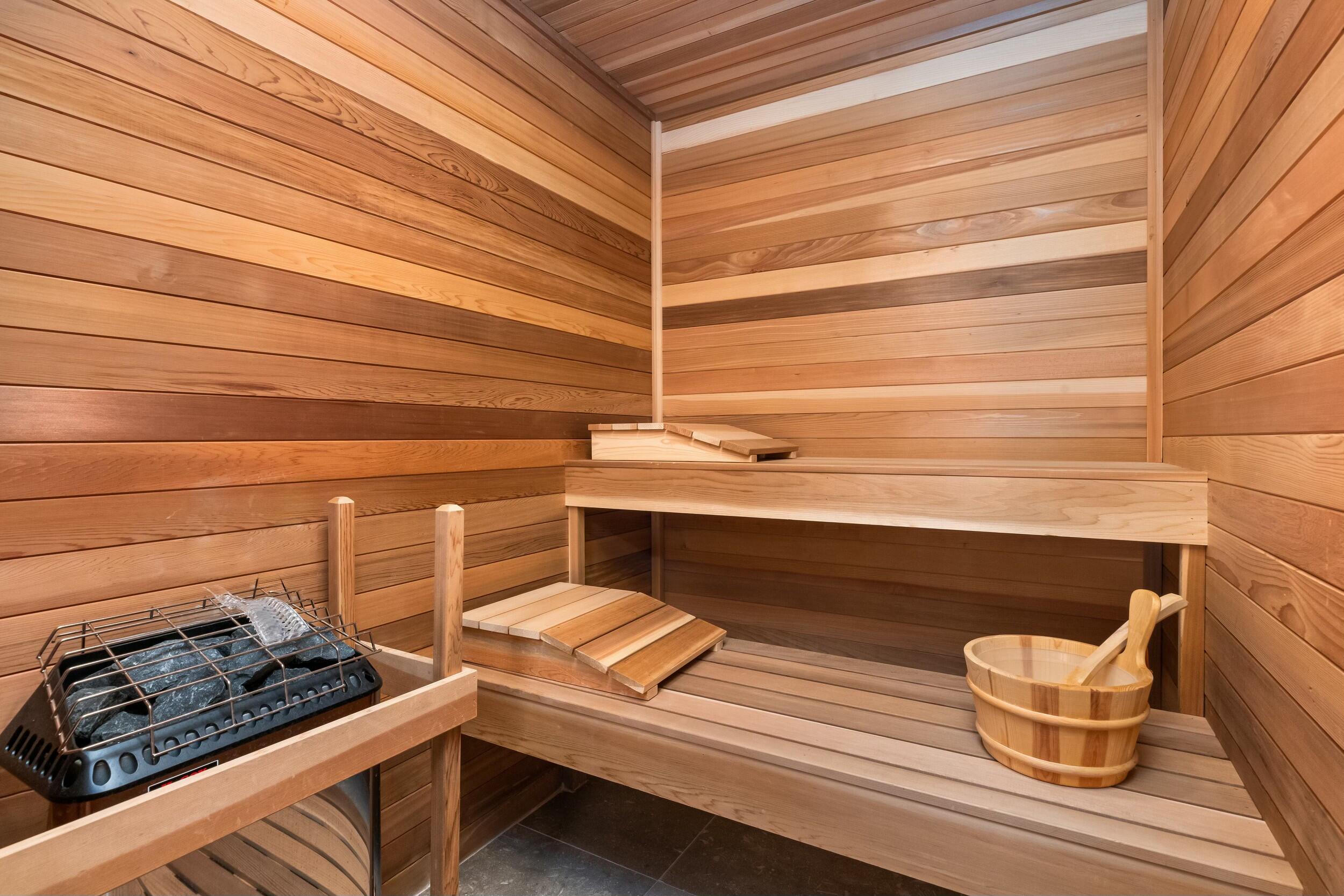 Luxuria - Residential