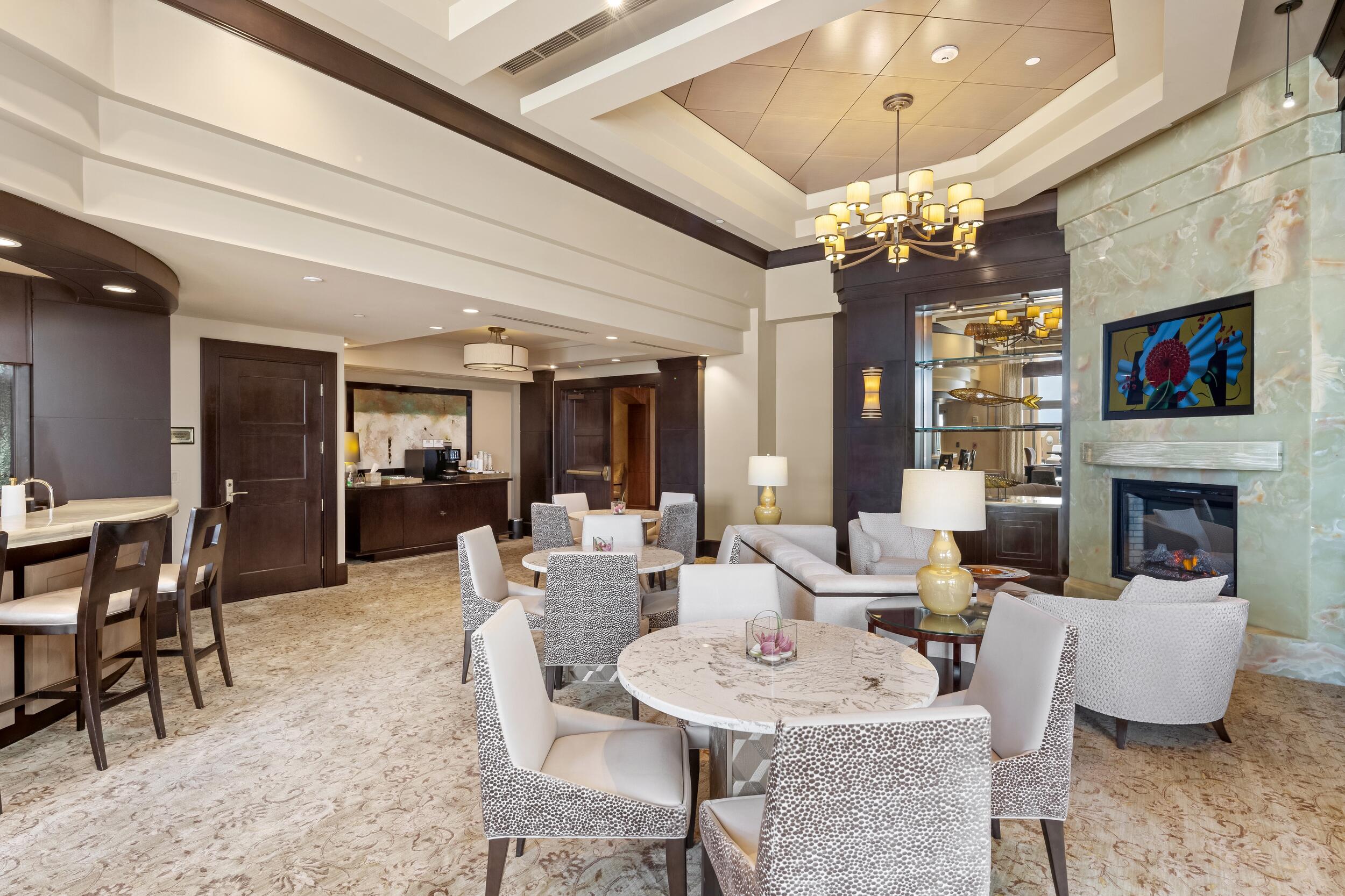 Luxuria - Residential