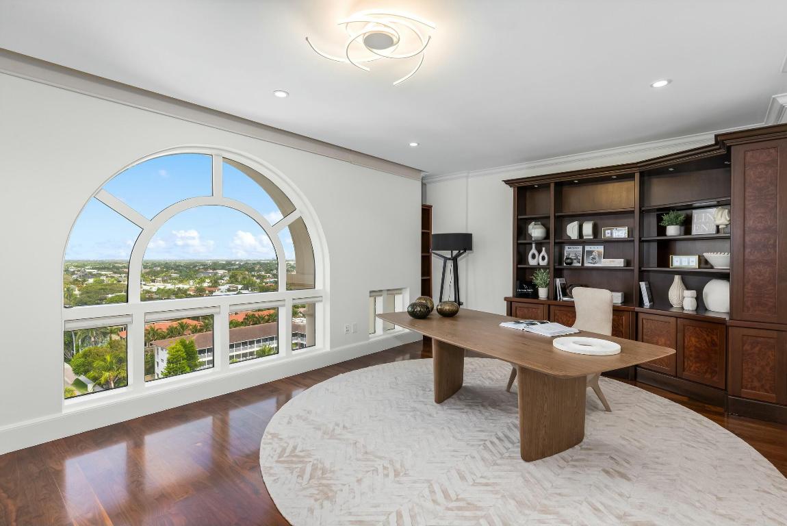 Luxuria - Residential