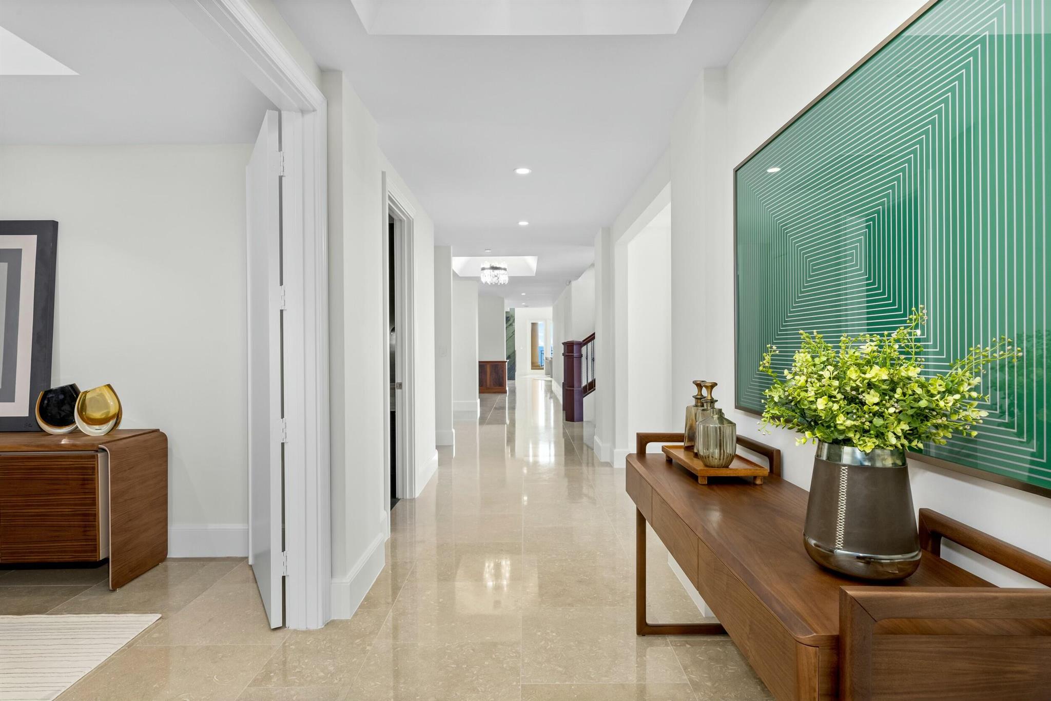 Luxuria - Residential