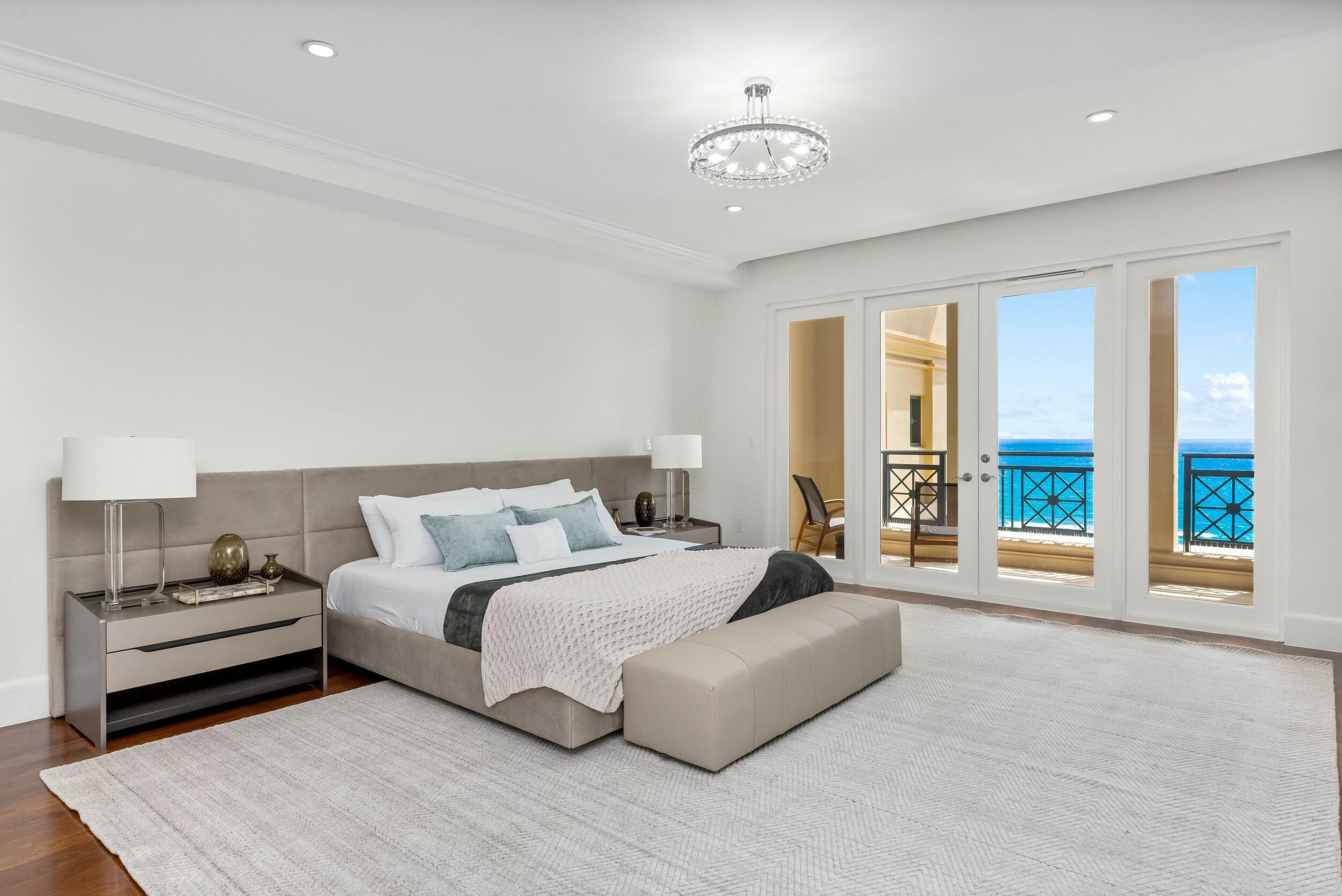 Luxuria - Residential