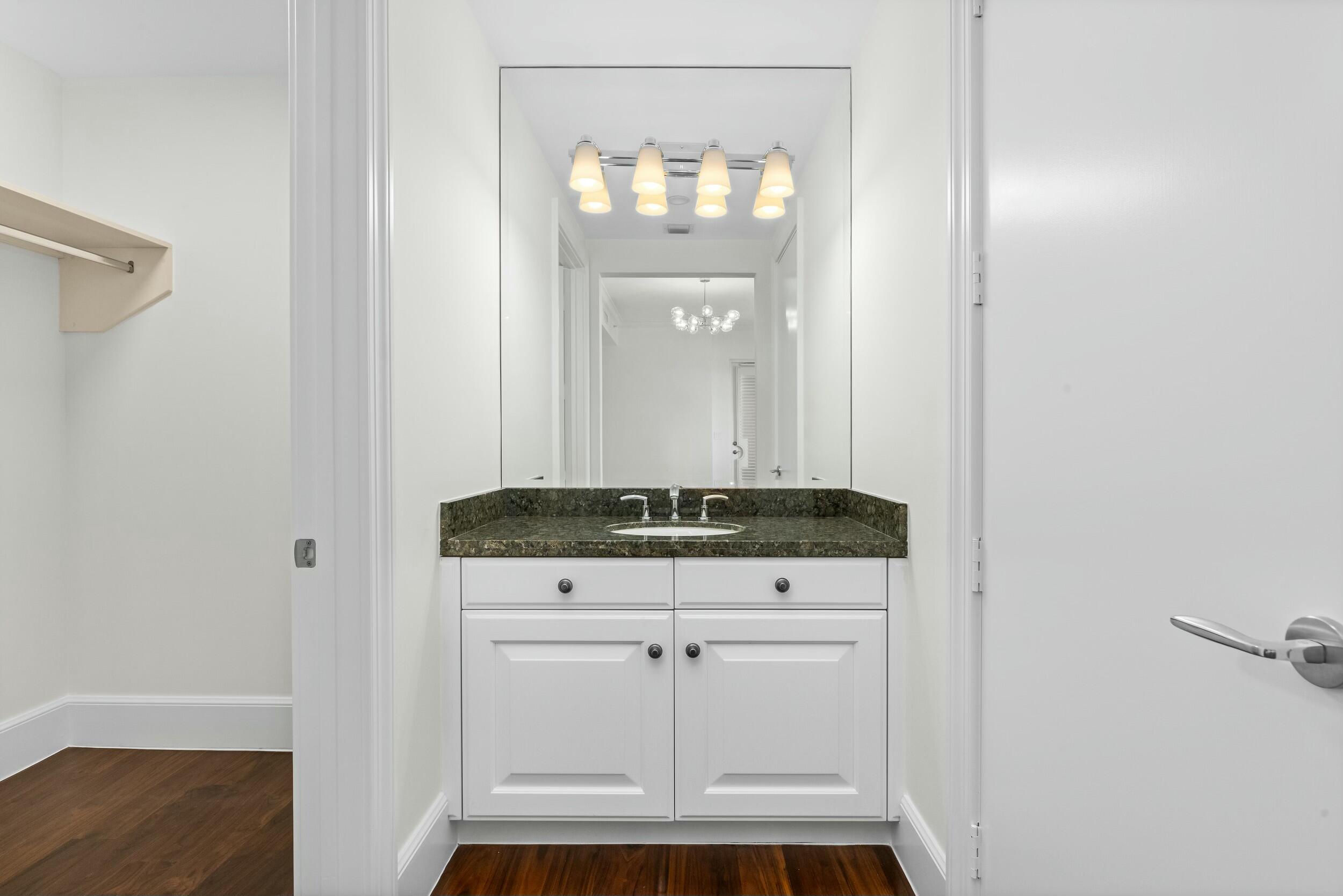 Luxuria - Residential