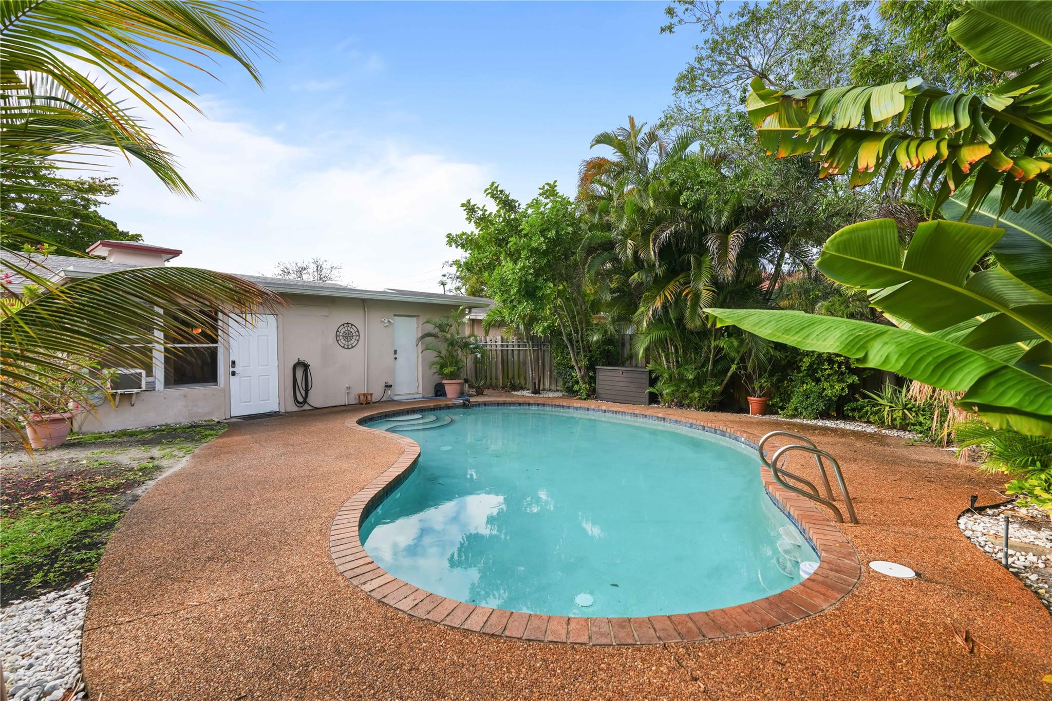 North Andrews Gardens Fir - Residential