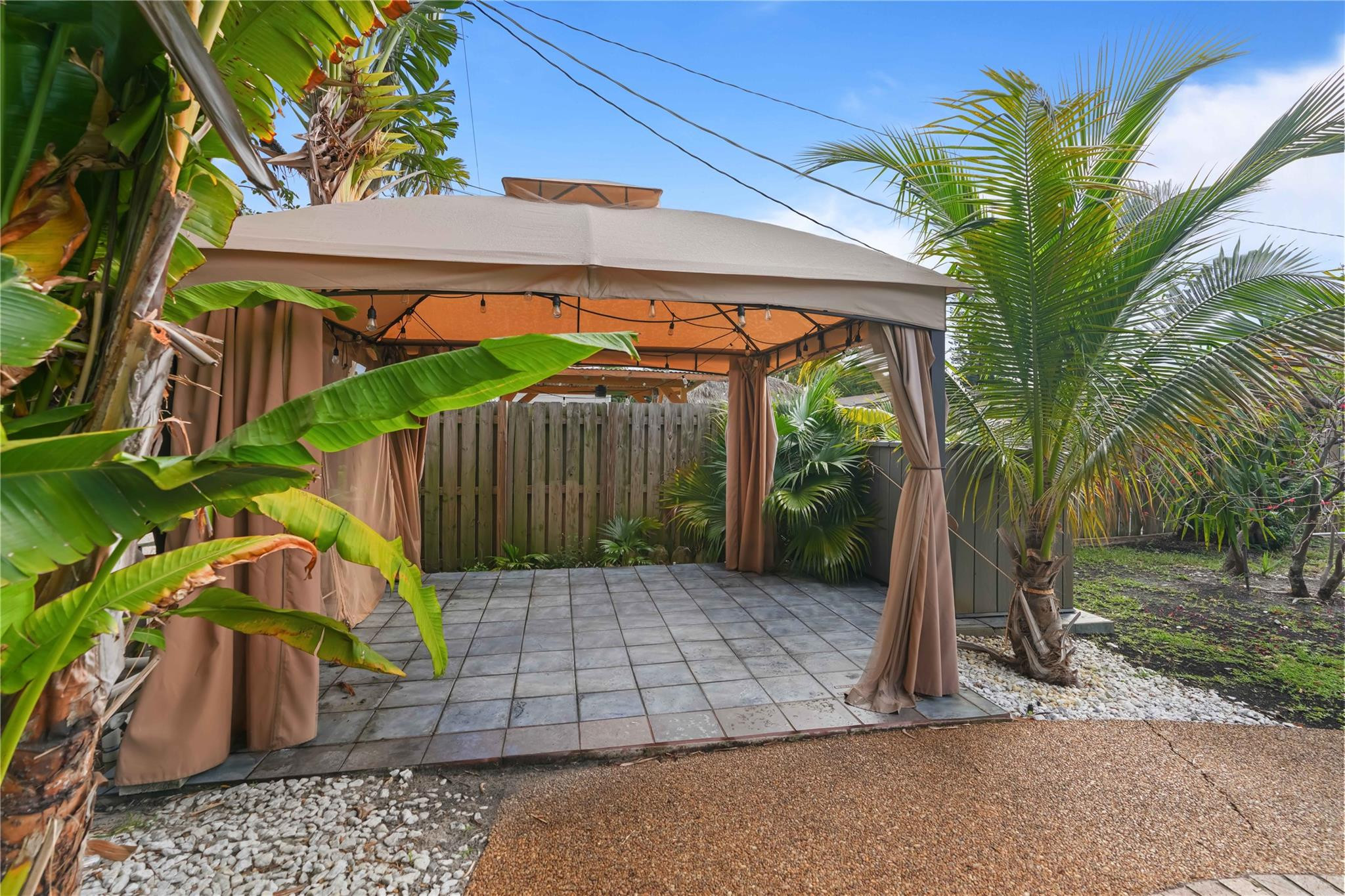 North Andrews Gardens Fir - Residential