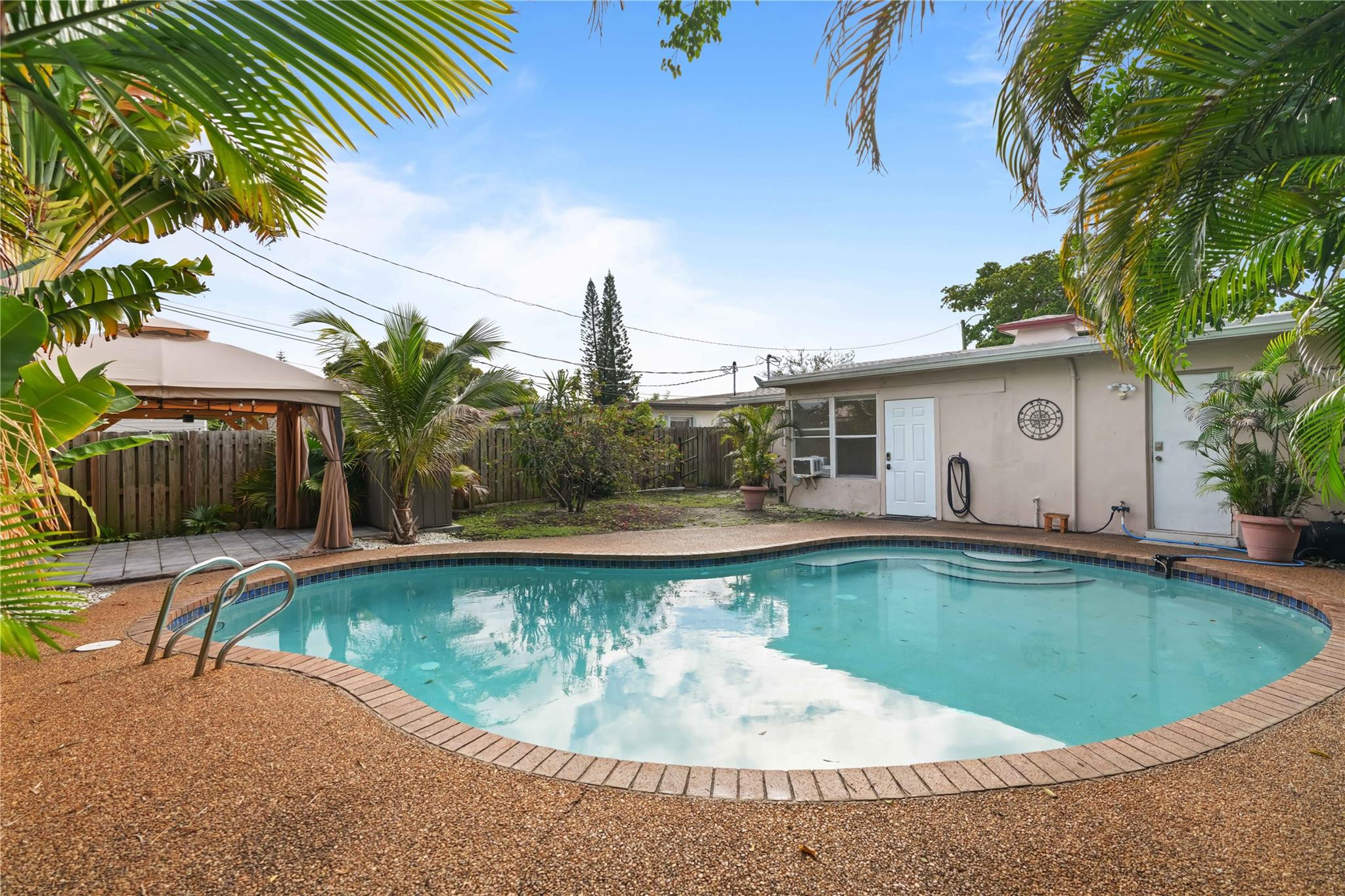 North Andrews Gardens Fir - Residential