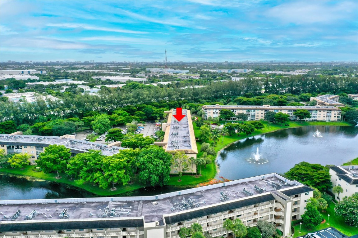 WYNMOOR VILLAGE - Residential