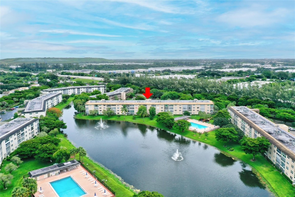 WYNMOOR VILLAGE - Residential