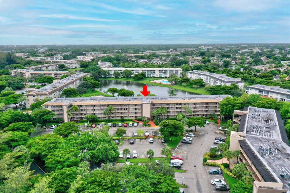 WYNMOOR VILLAGE - Residential