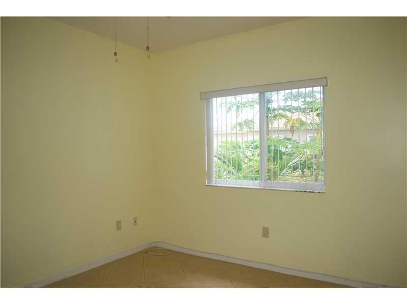 UNIVERSITY PARC RESIDENCE - Residential Lease