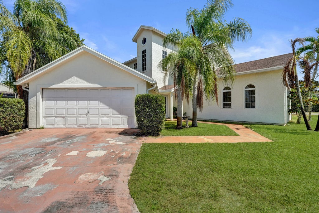 Photo of 9497 SE RIVER Terrace, Jupiter, FL 33469 (MLS # B26069901)