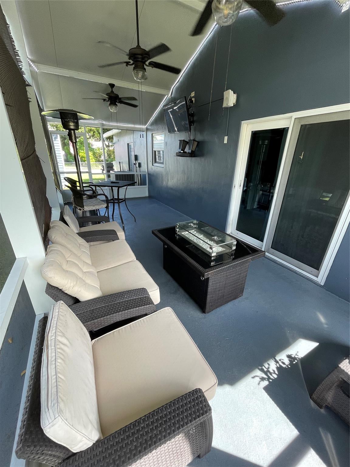 Twin Lakes East 79-22 B - Residential