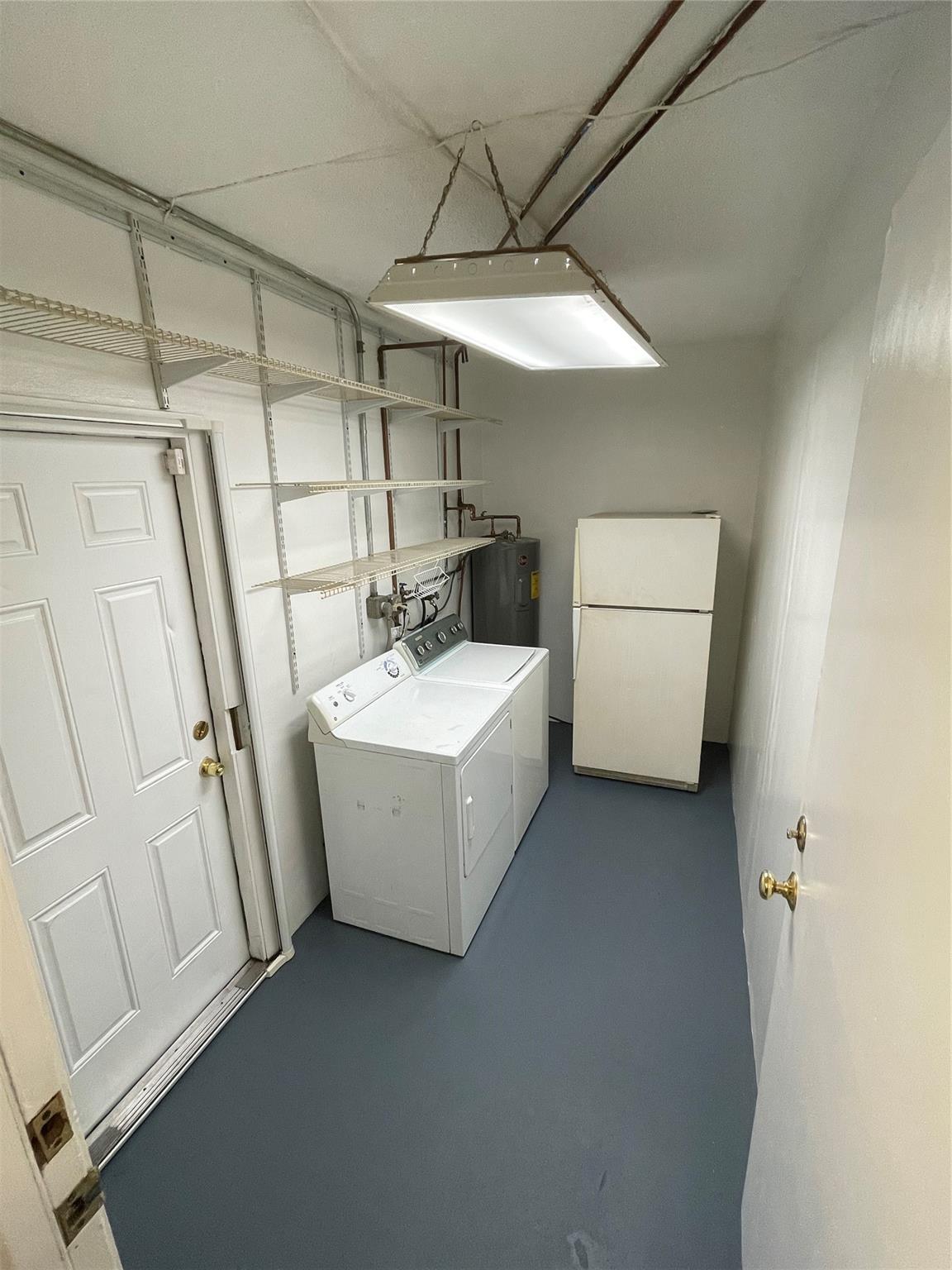 Twin Lakes East 79-22 B - Residential