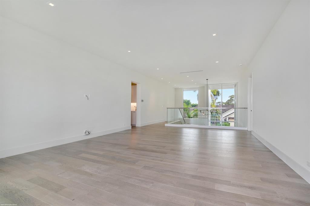 ST ANDREWS COUNTRY CLUB - Residential