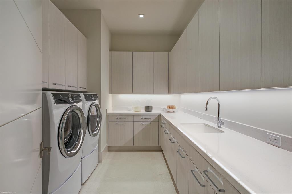 ST ANDREWS COUNTRY CLUB - Residential