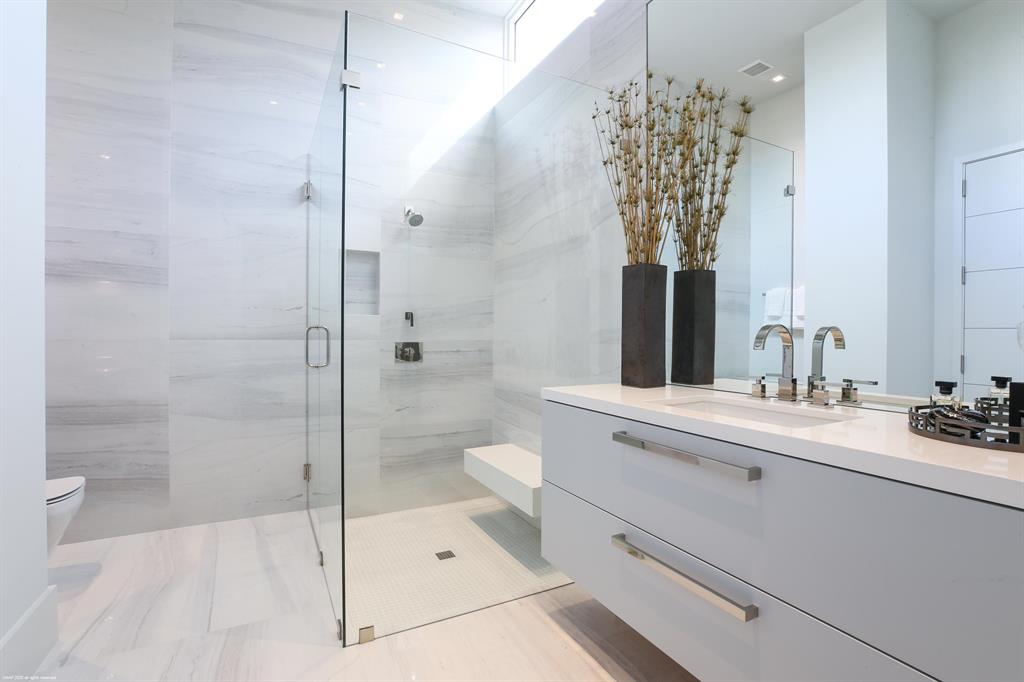 ST ANDREWS COUNTRY CLUB - Residential