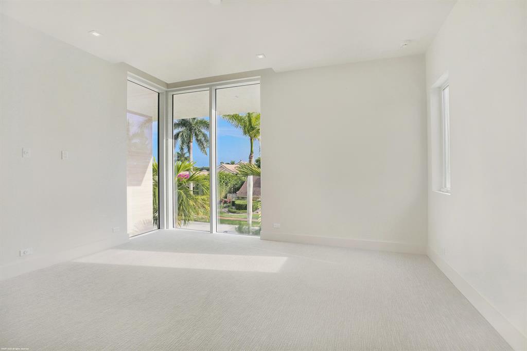 ST ANDREWS COUNTRY CLUB - Residential